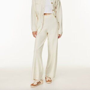 NWT Aritzia Babaton Souvenir White Wide Leg Knit Pants Size